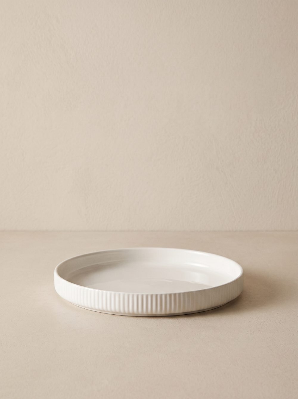 Prato em porcelana Nordic Strips de 28 cm Eurokasa